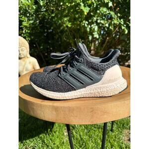 ADIDAS ULTRA BOOST Womens Size 6.5 in Black Heathered Knit and Light Pink
